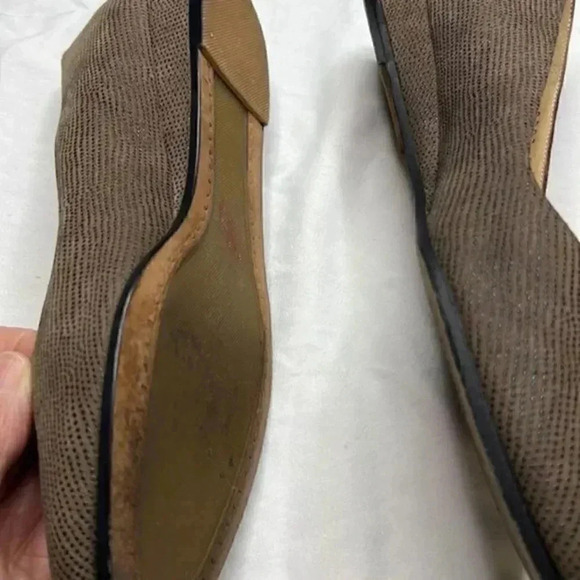 Bruno Magli made in Italy leather peep toe flats size 7 - Picture 3 of 6